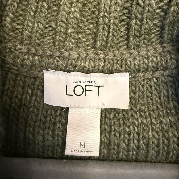 LOFT Alpaca blend shawl collar wrap sweater olive green size MEDIUM cozy knit - Picture 3 of 8